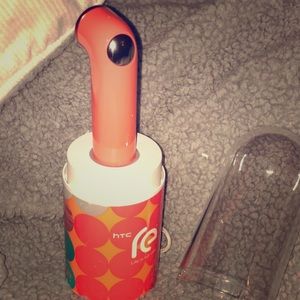 HTC RE 16.0MP Waterproof Digital Camera